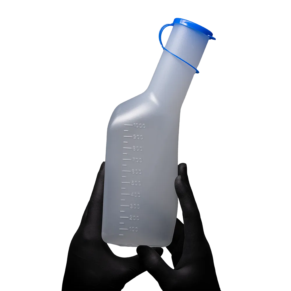 Botella de orina de PP para hombres, cuadrada, de color blanco / lechoso con tapa de PP azul: comprar una botella de orina desinfectable y resistente al calor para hombres como suministros para salas y pacientes.